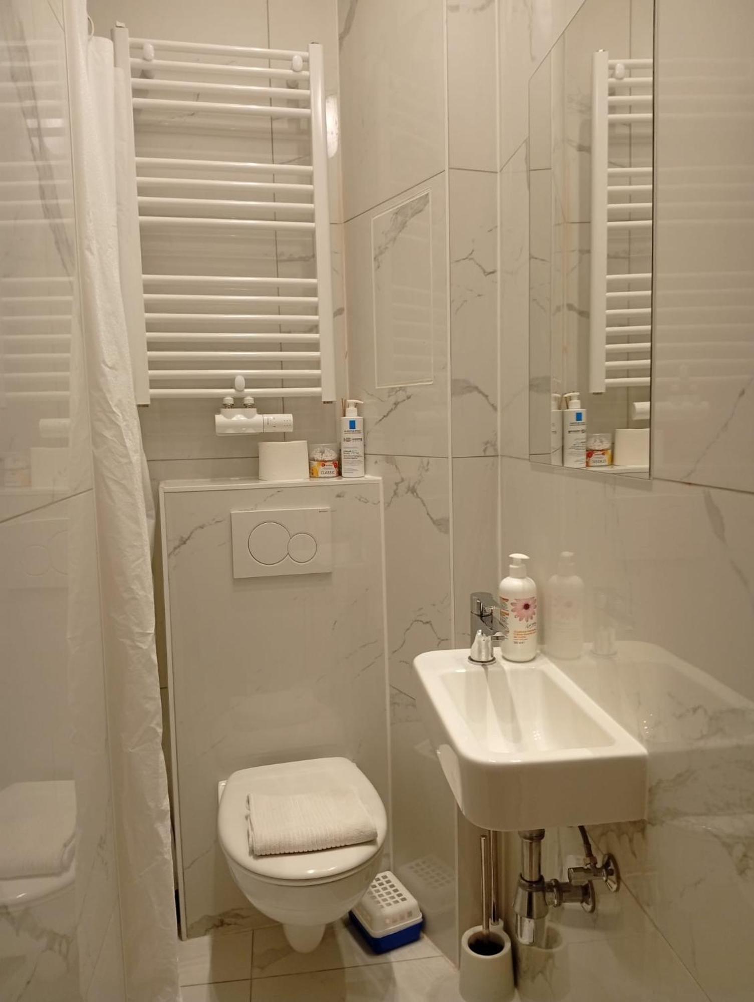 Benny'S Rooms Brussels City Centre Buitenkant foto